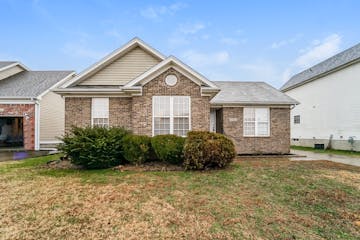 9305 Pinto Ct Fairdale, KY 40118